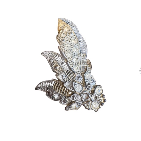 vintage dress clips 5 Pcs Cinch Sweater Cardigan Shawl Clips Retro Cardigan Collar Clips Waist Back Cincher Clip for Women Girls Brooch Clips: Clothing, Shoes & Jewelry It is very easy to use and wont take you too long 1940s Pair Diamante Dress Clips